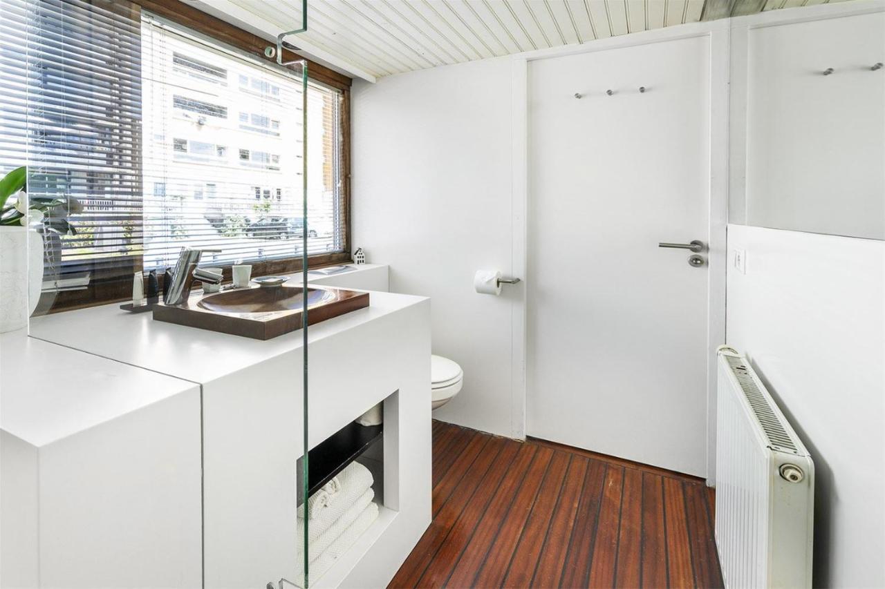 Stunning Boat With A View Bateau-hôtel Amsterdam